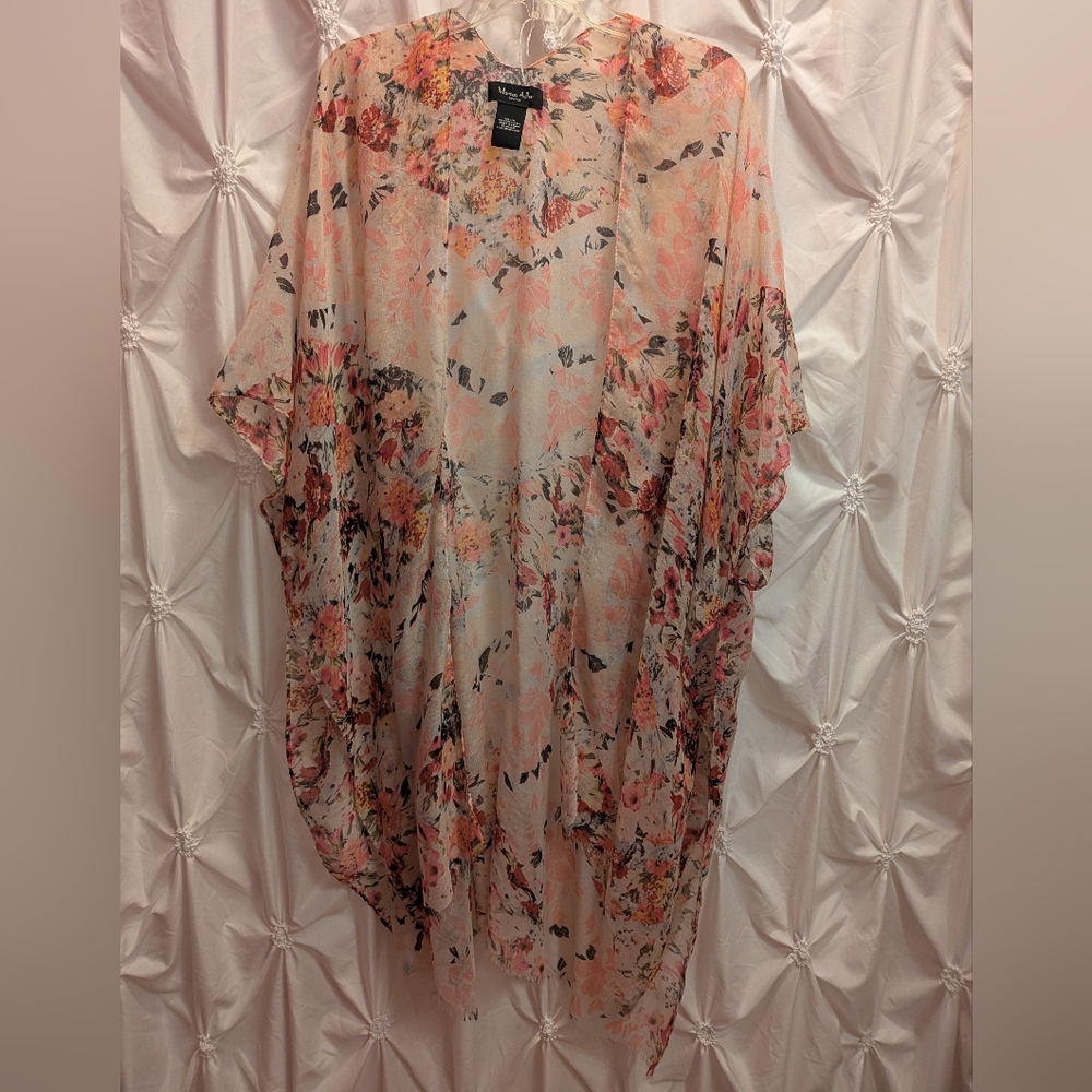 🖤*NWOT*🖤 Women's Floral Sheer Cover Up